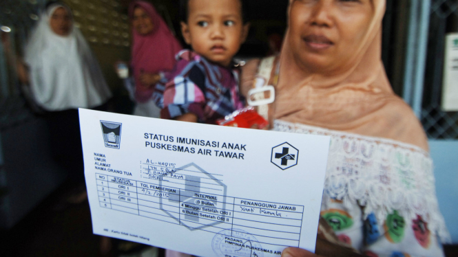 Vaksin Difteri di Padang