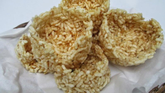 Rengginang Lorjuk Oleh-oleh Khas Madura