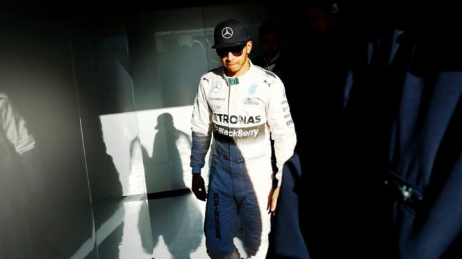 Pembalap Mercedes, Lewis Hamilton