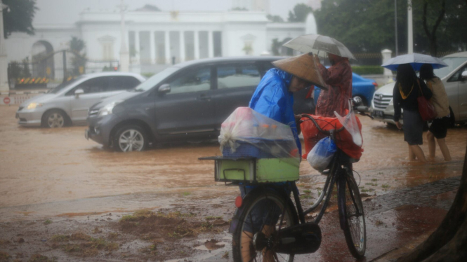 Banjir Kepung Istana Negara