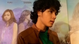 Shawn Adrian Tak Pede Akting dengan Senior