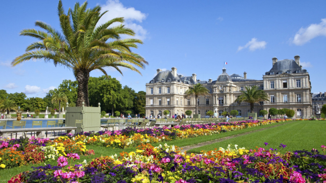 Luxembourg Palace di Jardin du Luxembourg, Paris