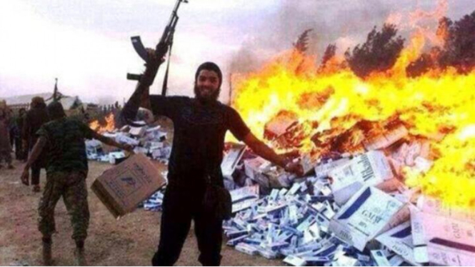 ISIS bakar rokok setelah mengeluarkan larangan merokok