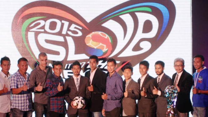 Perwakilan klub-klub peserta pada launching ISL 2015