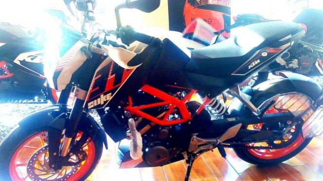 KTM Duke 390 versi 2015