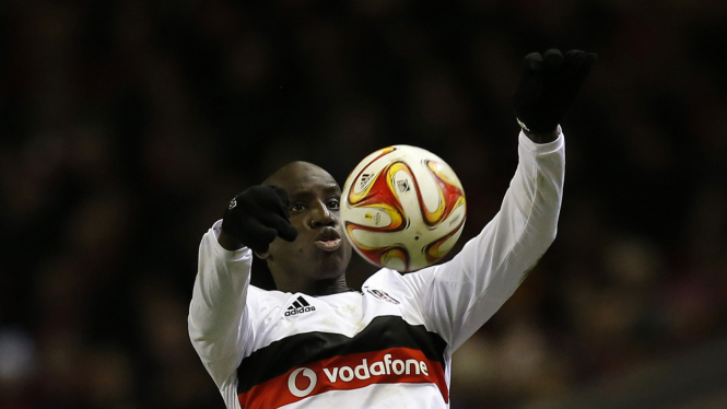 Pemain Shanghai Shenhua, Demba Ba.