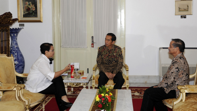 Presiden Bertemu Menlu dan Dubes Indonesia Untuk Brazil di Istana Negara