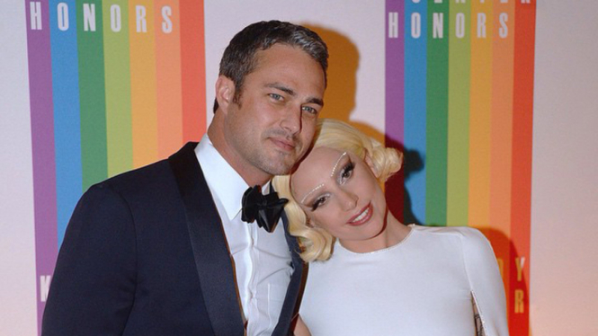 Taylor Kinney dan Lady Gaga