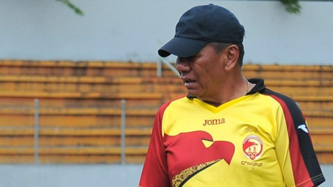 Pelatih Sriwijaya FC, Benny Dolo.