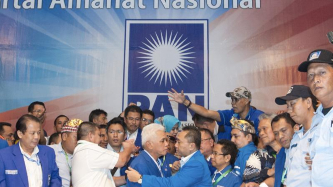Zulkifli Hasan resmi menjadi Ketum PAN untuk 2015-2020, Minggu (1/3/2015)
