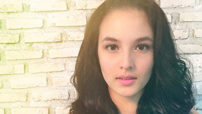 Chelsea Islan.