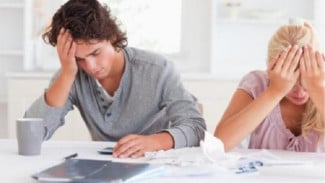 Ramalan Zodiak Asmara Lengkap 15 Oktober 2026, Aries dan Taurus Harus Waspada Soal Emosional