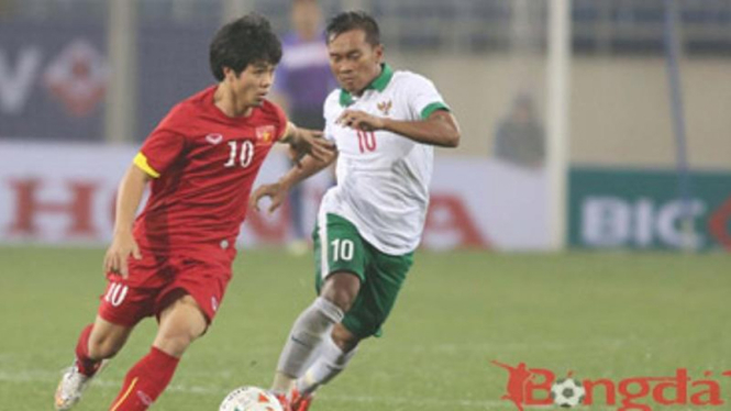 Vietnam U-22 melawan Indonesia U-22 pada laga ujicoba