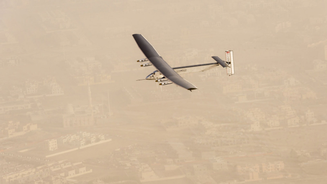 Solar Impulse 2 Tiba di Muscat