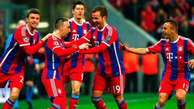 Para pemain Bayern Munich merayakan gol ke gawang Shakhtar Donetsk