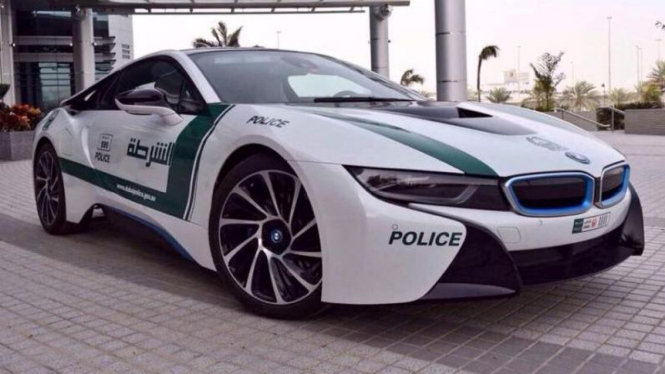 BMW i8 kepolisian Dubai.