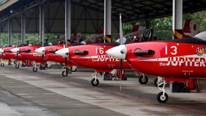 Pesawat KT-1B Wong Bee Jupiter Aerobatic Team milik TNI AU