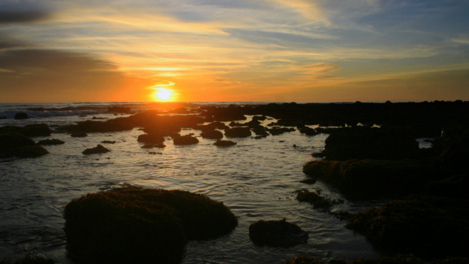 Senja di Pantai Bodur, Tanjung Lesung, Banten