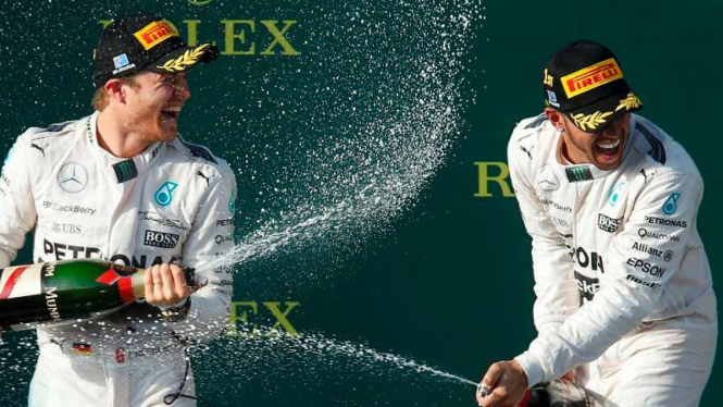 Lewis Hamilton dan Nico Rosberg