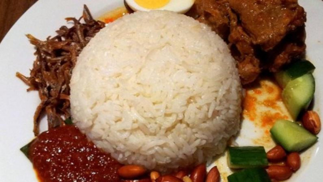 Nasi lemak.