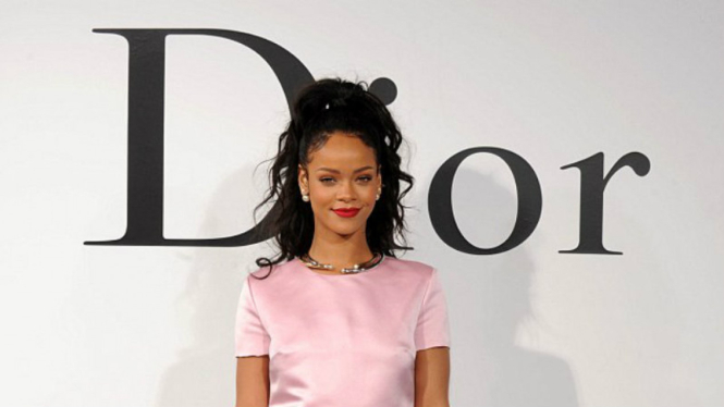 Rihanna jadi model Rumah Mode Dior