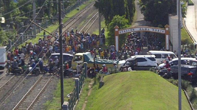 Stasiun Kereta Rawa Buaya