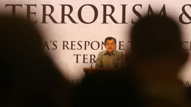 Wakil Presiden RI Jusuf Kalla menghdiri acara pembukaan International Conference on Terorism and ISIS, di JIEXPO Kemayoran, Jakarta, Senin (23/3/2015).