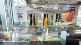 Lezatnya Kebab Shiraz Mazzeh di Orchard Road Singapore