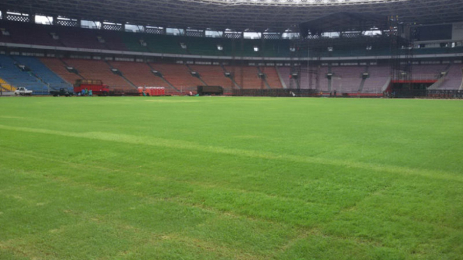 Lapangan Stadion Utama Gelora Bung Karno (SUGBK)