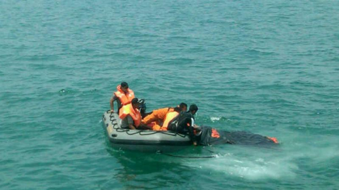 Ilustrasi evakuasi penumpang kapal 