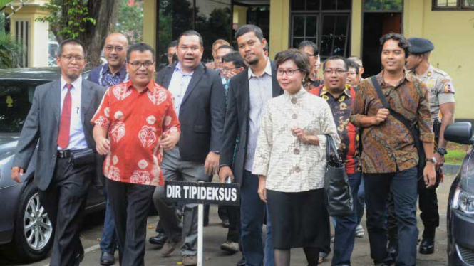 Denny Indrayana Penuhi Panggilan Bareskrim Mabes Polri