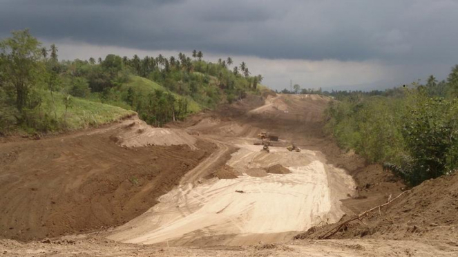 Lahan jalan tol Manado menuju Bitung