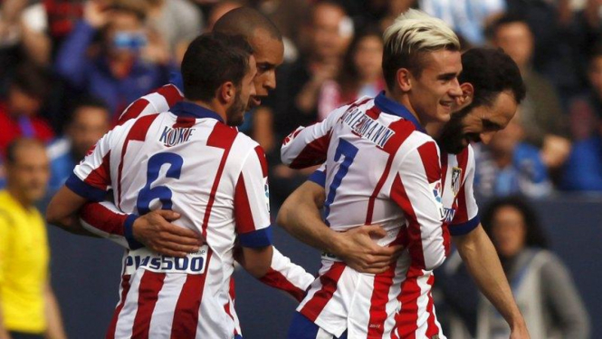 Pemain Atletico Madrid merayakan gol ke gawang Malaga