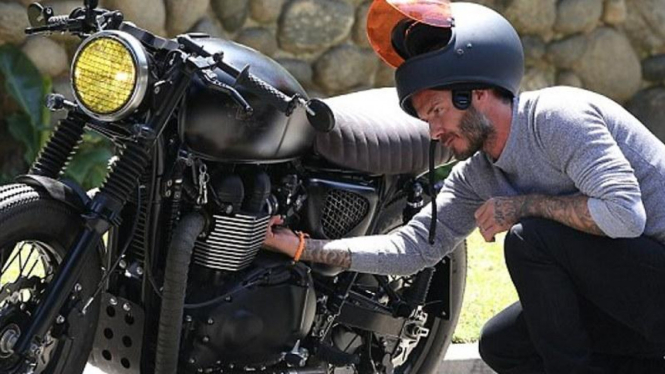 David Beckham dengan motor gedenya