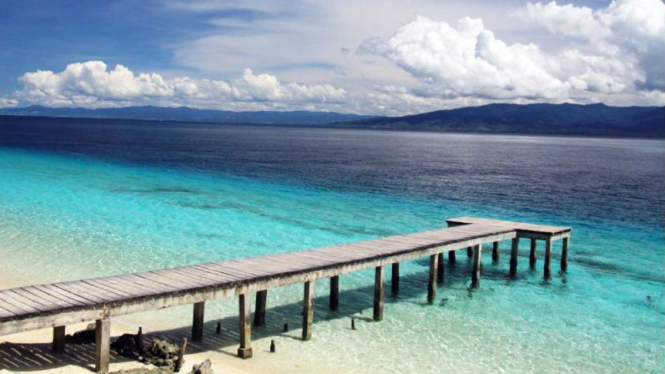 Salah satu sudut keindahan Pantai Liang Maluku