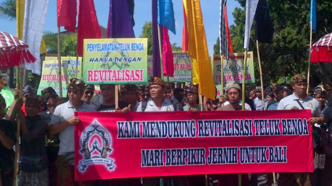 Tokoh Agama Hindu Dukung Reklamasi Teluk Benoa Duduki DPRD Bali