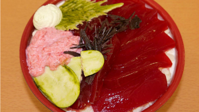 Maguro-don tuna sashimi