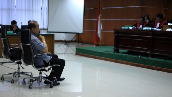 Sidang Eksepsi Sutan Bhatoegana