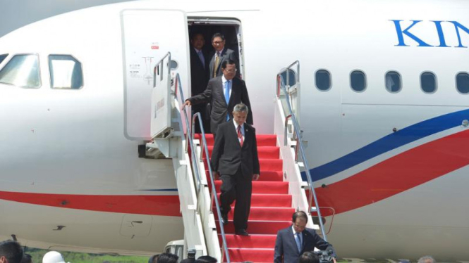 PM Kamboja tiba di Bandara Halim Perdana Kusuma, 20 April 2015.