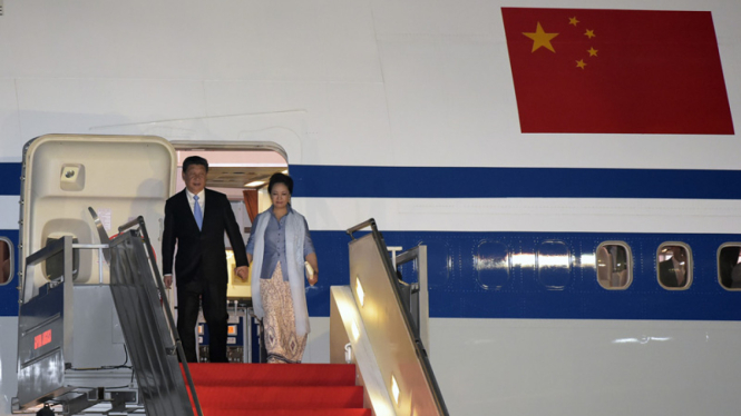 Kedatangan Presiden China di Bandara Halim