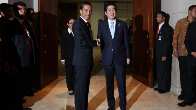 Presiden Joko Widodo Bertemu PM Jepang Shinzo Abe