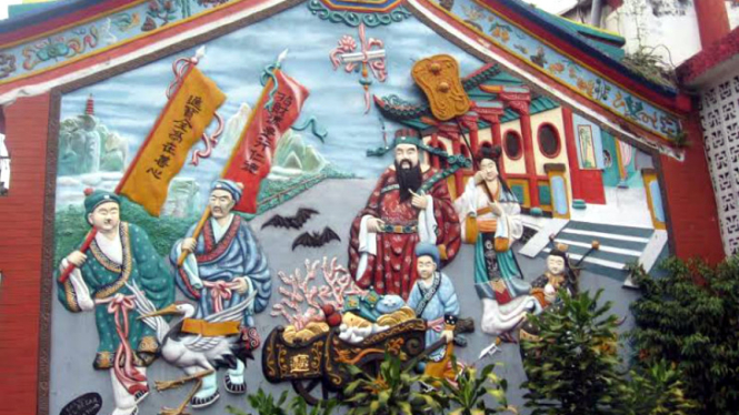 Mural di Klenteng Hiap Thian Kiong