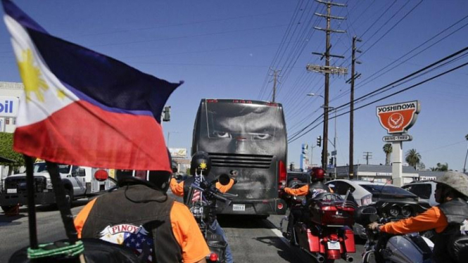 Ratusan kendaraan mengawal Pacquiao