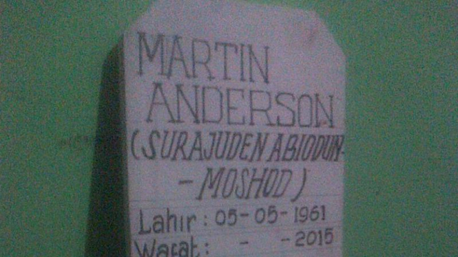 Nisan dengan Nama Martin Anderson Sudah Disiapkan