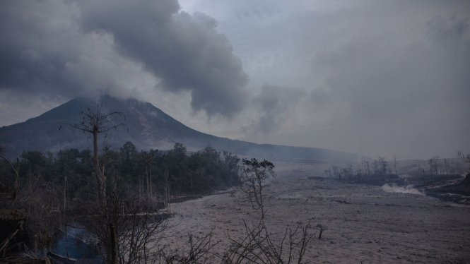 Erupsi Gunung Sinabung Kembali Terjadi