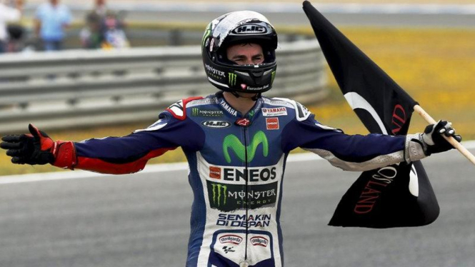 Pembalap Yamaha, Jorge Lorenzo usai memenangi MotoGP 