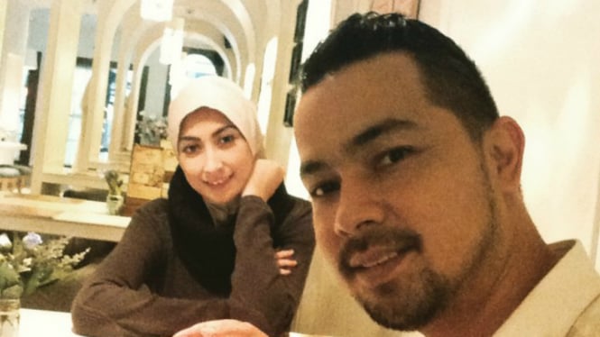 Annisa Trihapsari dan Sultan Djorghi