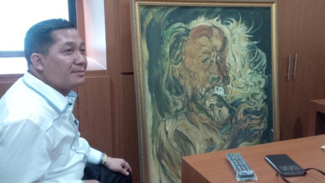 Emir Sundoro, ahli waris lukisan maestro Affandi saat di Polda Metro