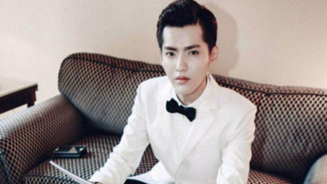 Kris mantan personel EXO di Met Gala 2015