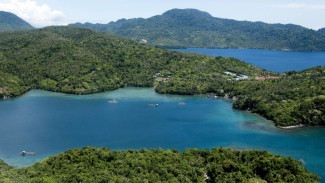 Riyanni Djangkaru Endorser Dive Site Indonesia